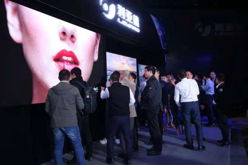 引领消费与商显！利亚德发布Micro LED智能电视、会议一体机等多款新品