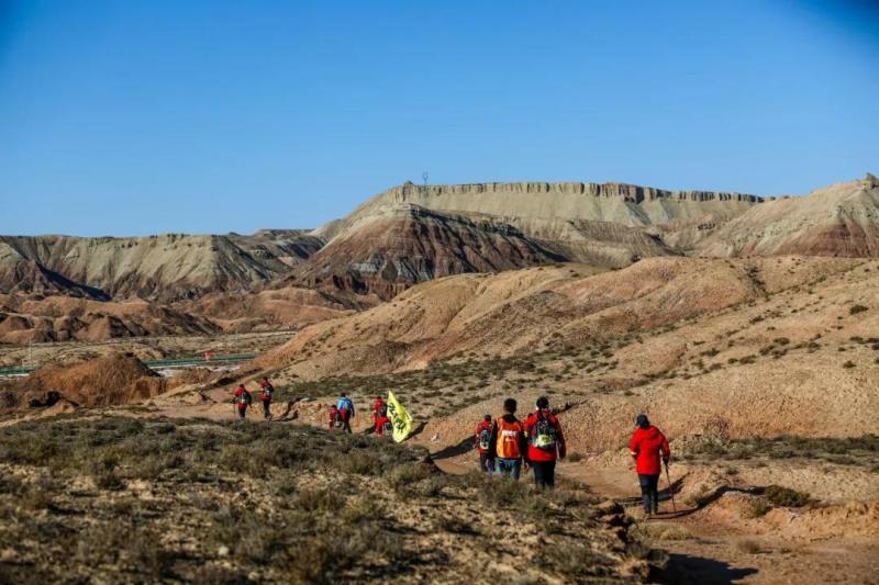 大漠星辰，与你同征 ——2019乾照光电“同袍一芯”戈壁徒步挑战赛圆满落幕